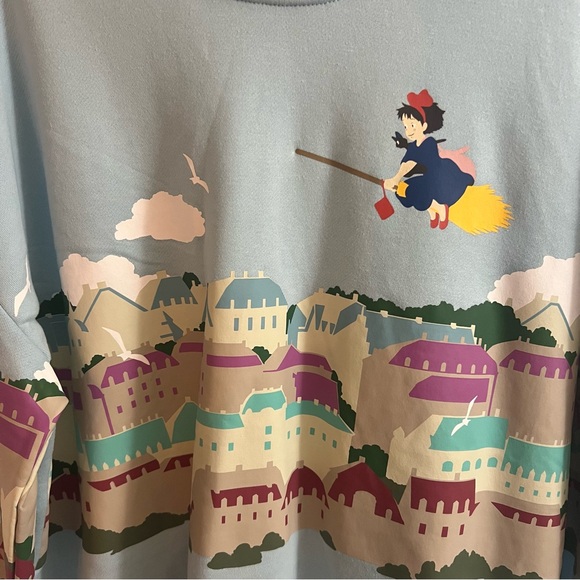 Studio Ghibli/Kiki’s Delivery Service Skyline Scenic Crew Long-Sleeve (NWT) - Picture 3 of 9
